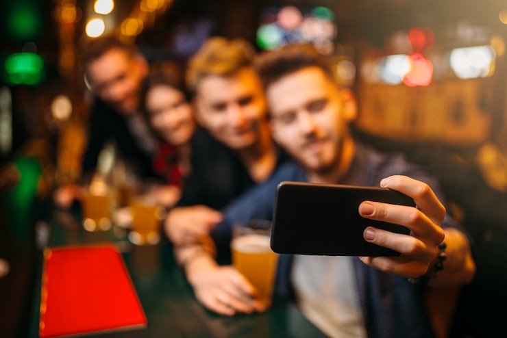 Antarmuka platform miabet menampilkan pertandingan Honor of Kings dengan odds real-time